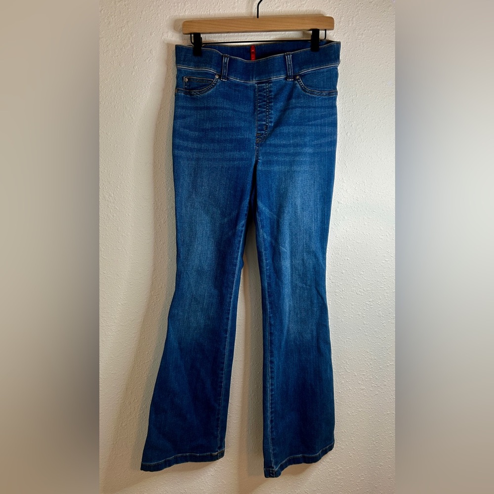 Spanx Jeans Blue Denim High Rise Flared Tummy Shaping Pull On Stretch Size Large